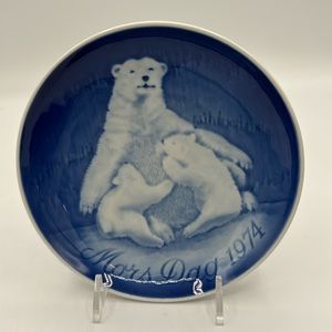 Bing and Grondahl Mother’s Day Plate 1974